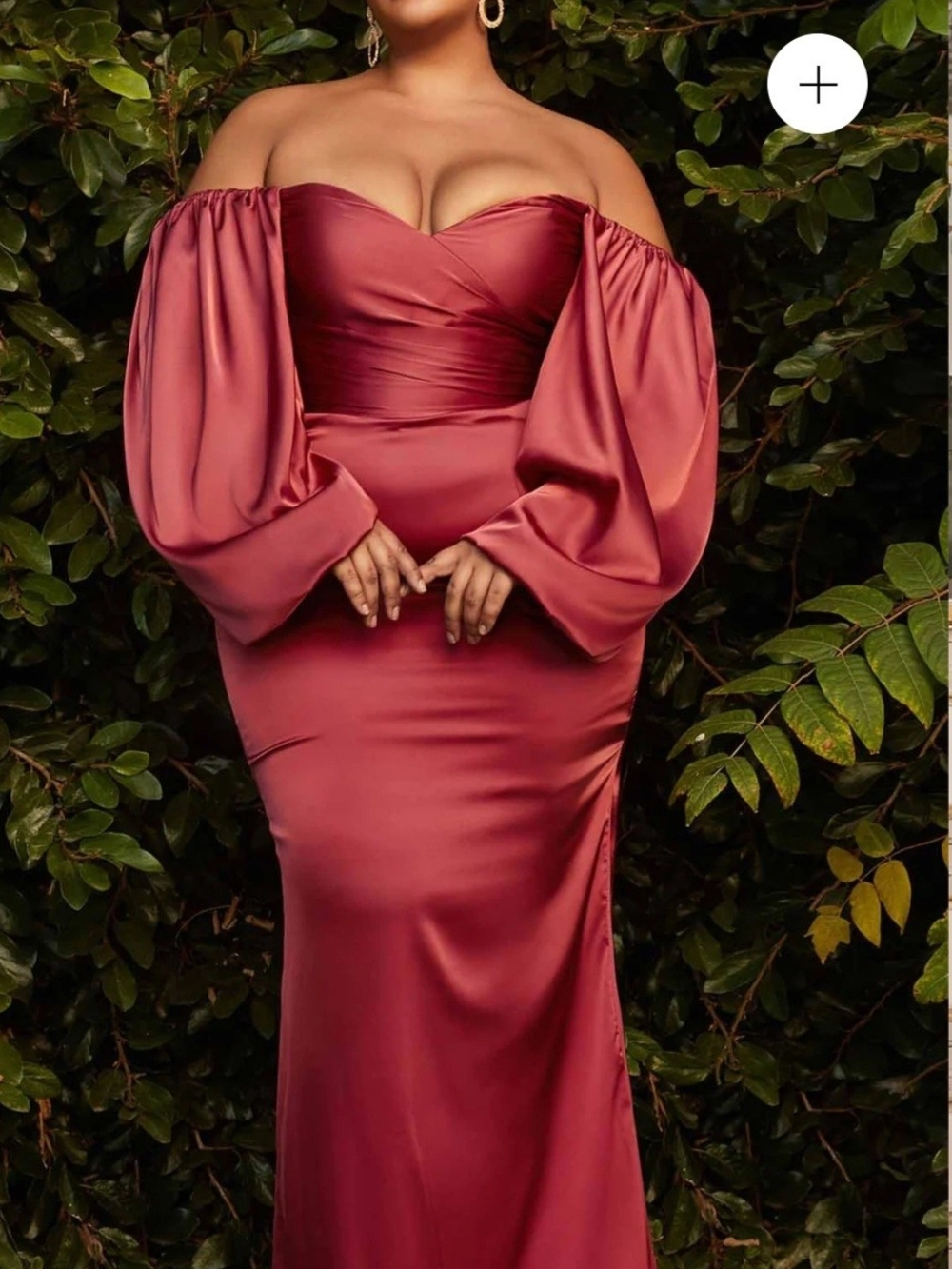 🚨 NWT🚨Off-Shoulder Satin Evening Dress